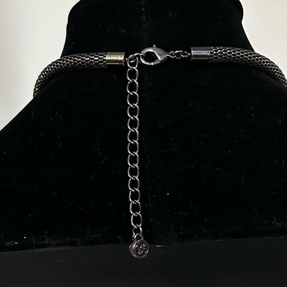 Vera Wang Costume Necklace 15" Gun Metal Finish Drop AB Crystal Mesh Chain - Picture 7 of 7